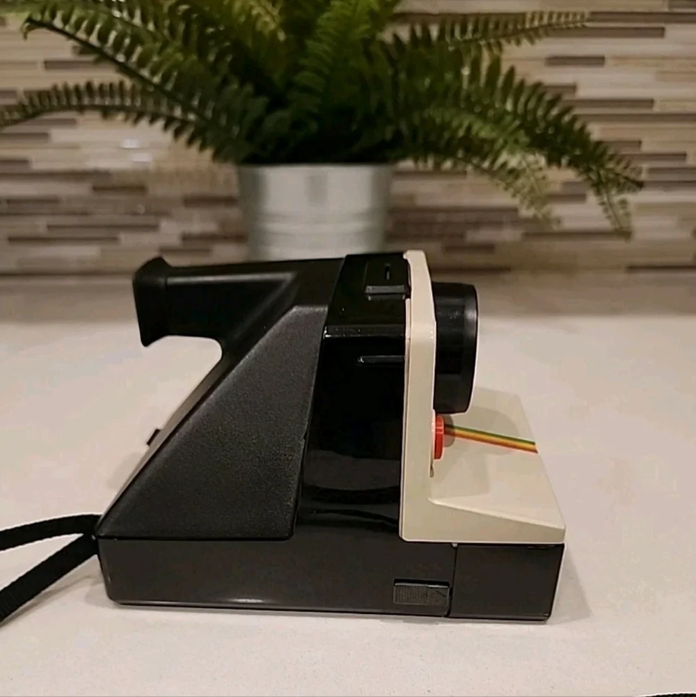Polaroid this item